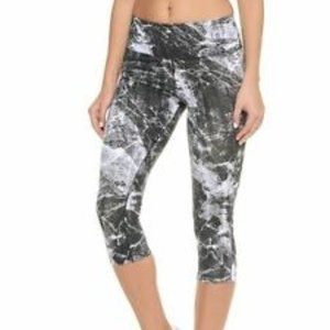 Nike Legendary Engineered Marble Training Capris